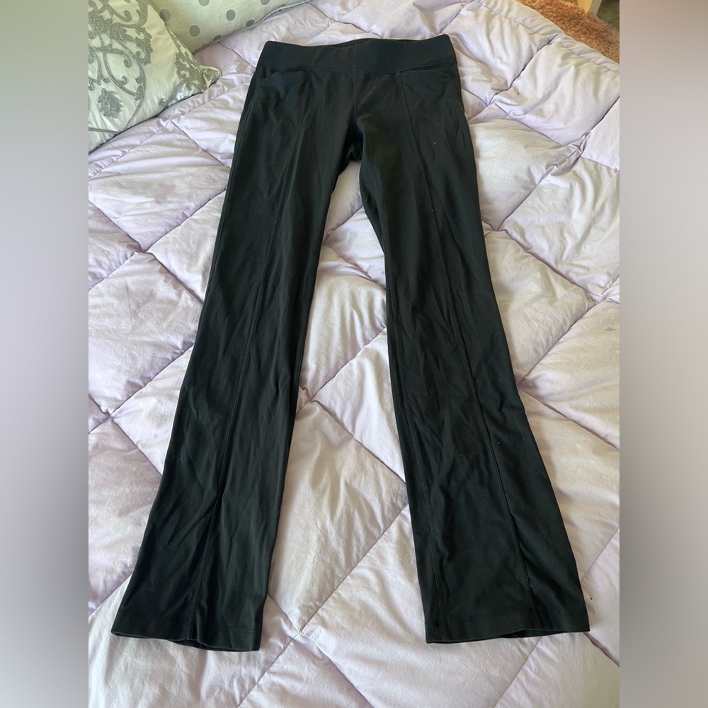 Black athleta leggings with 4 pockets